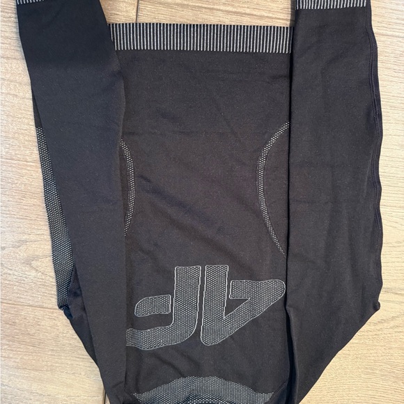 Base layers - Picture 2 of 5